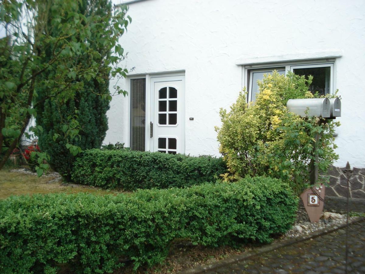 Ferienwohnung Martina Zell an der Mosel Dış mekan fotoğraf